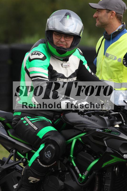 /Archiv-2025/10 23.04.2025 Cornu Master School ADR/rot-rouge/15